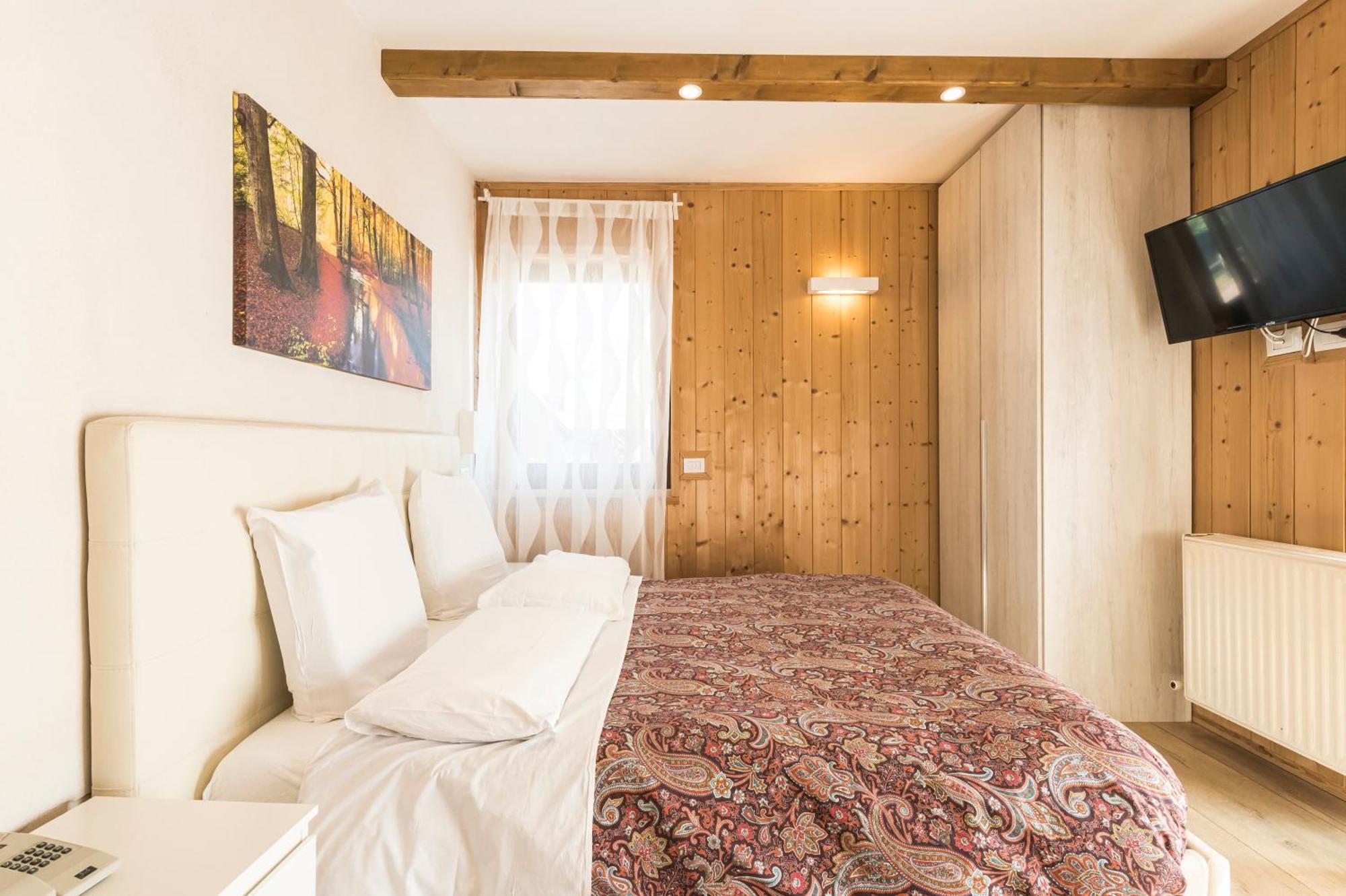 Hotel Vescovi Азиаго Екстериор снимка