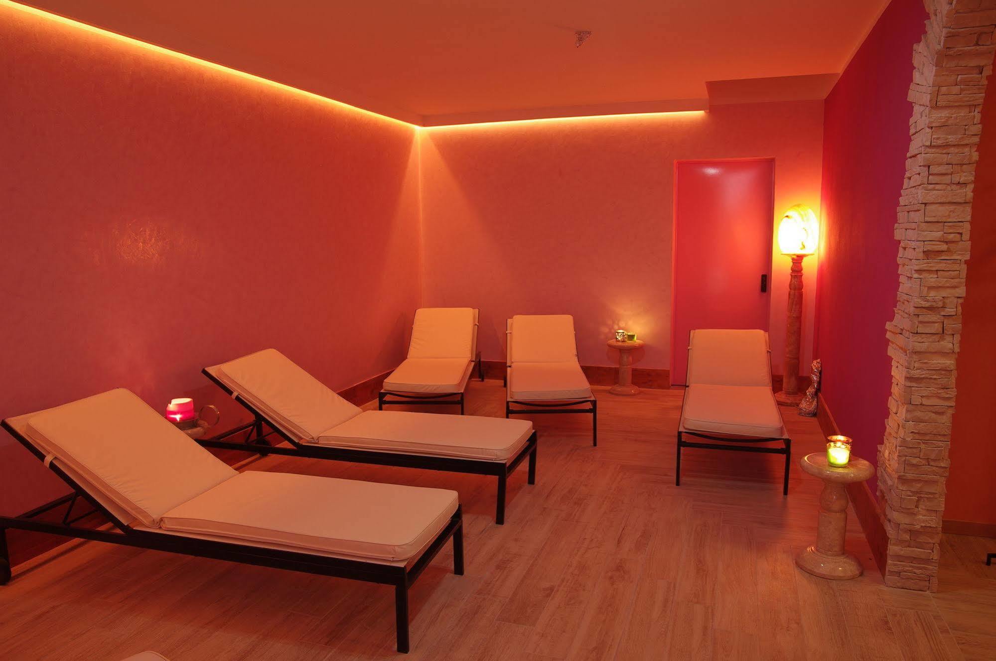 Hotel Vescovi Азиаго Екстериор снимка